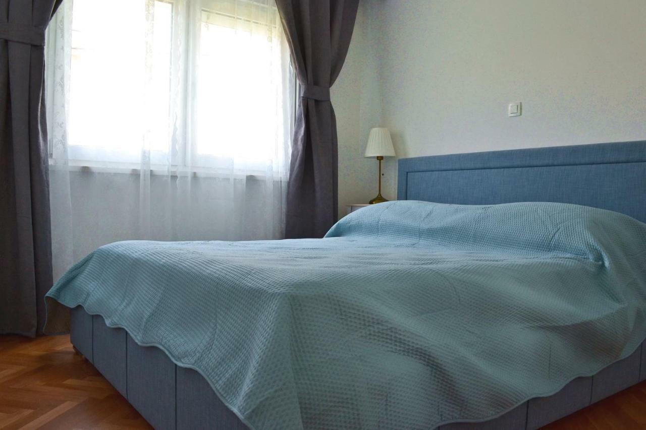 Apartment Anna Split With Parking Екстериор снимка